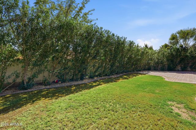 933 E LEEWARD Lane, Tempe, AZ 85283