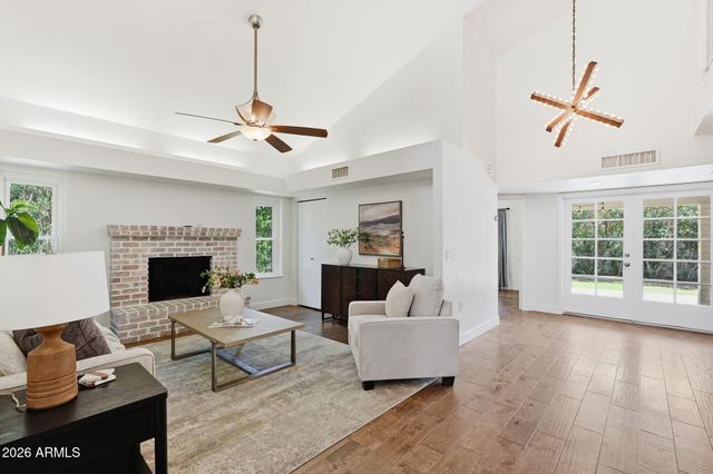 933 E LEEWARD Lane, Tempe, AZ 85283