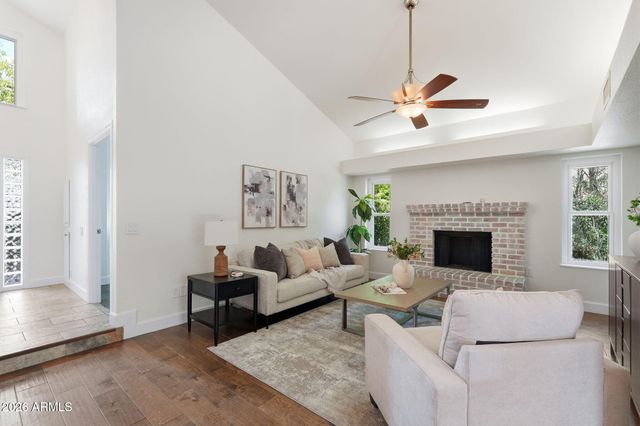 933 E LEEWARD Lane, Tempe, AZ 85283