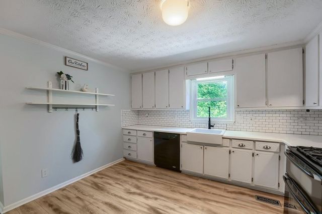 1504 Mill Creek Court SW, Marietta, GA 30008