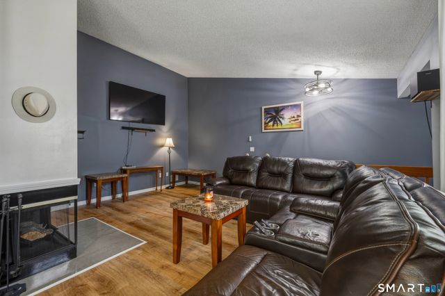 142 Spyglass Court 142, Torrington, CT 06790
