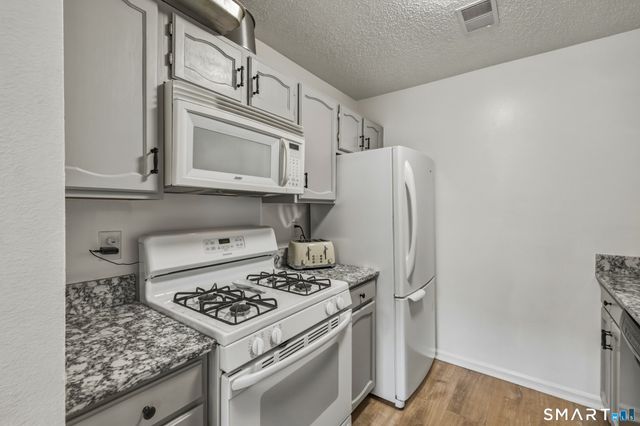 142 Spyglass Court 142, Torrington, CT 06790