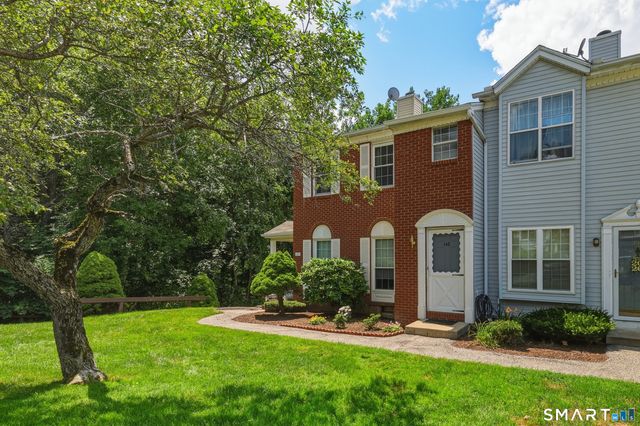 142 Spyglass Court 142, Torrington, CT 06790