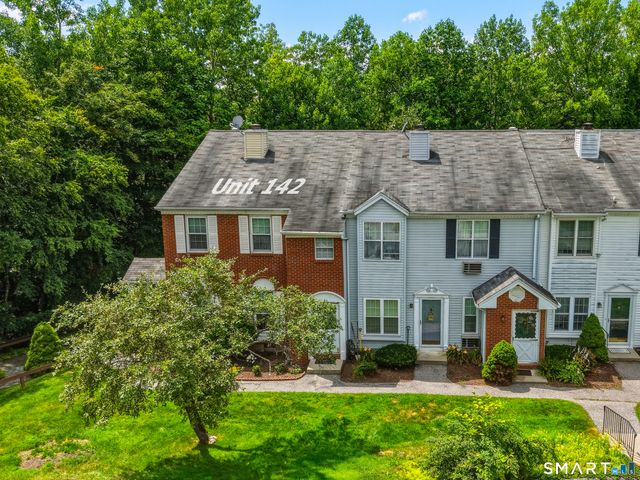 142 Spyglass Court 142, Torrington, CT 06790