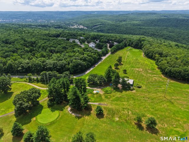 142 Spyglass Court 142, Torrington, CT 06790