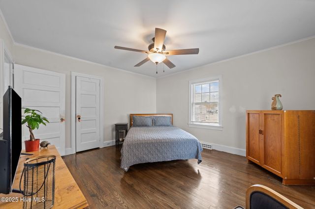 1500 Pollock Street, Kinston, NC 28501