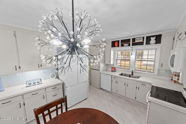 1500 Pollock Street, Kinston, NC 28501