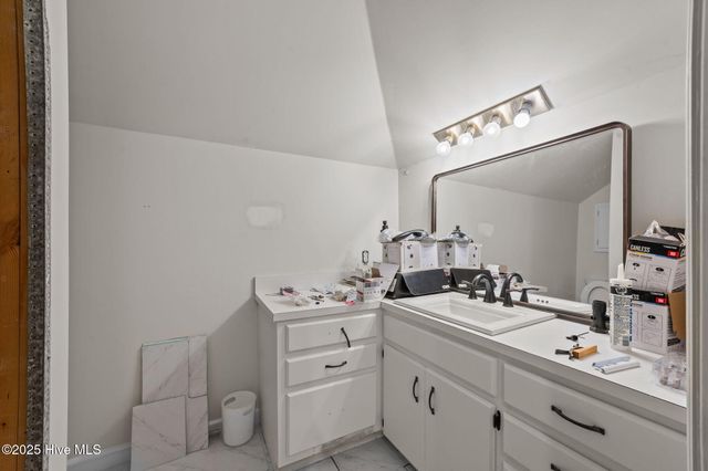 1500 Pollock Street, Kinston, NC 28501