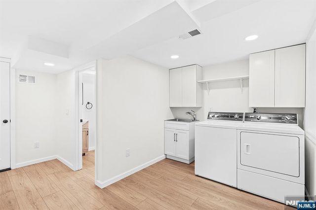 39 Old Road, Ringwood, NJ 07456