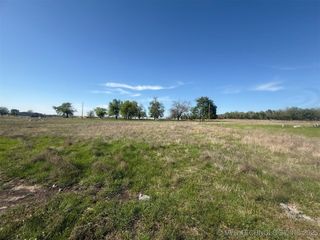 16920 W 828 Road, Tahlequah, OK 74464