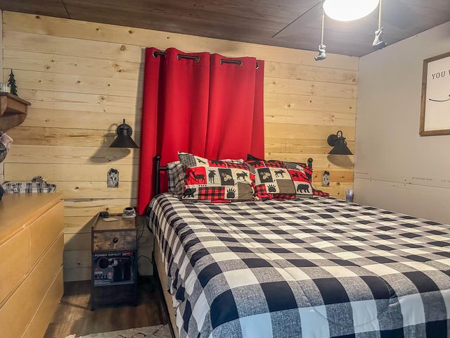 10450 N Tuttle Road, Freesoil Twp, MI 49411