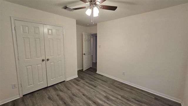 1823 Creegan Park Court, Houston, TX 77047