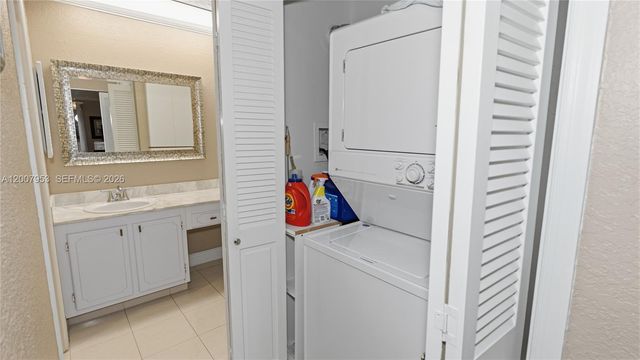 6315 Bay Club Drive 3, Fort Lauderdale, FL 33308