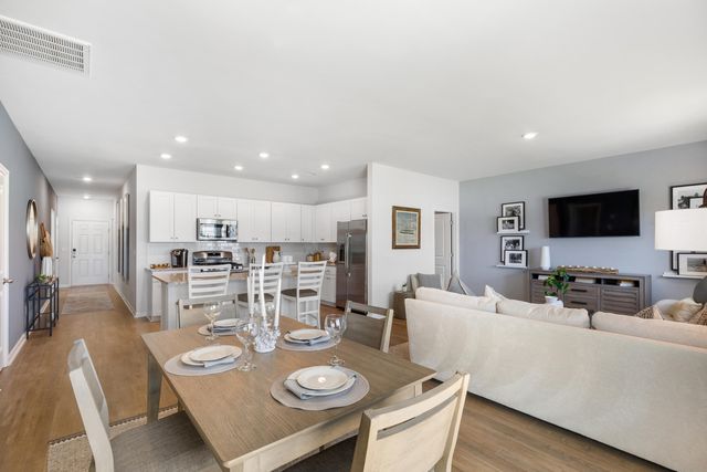 602 Winter Wren Way, Moncks Corner, SC 29461