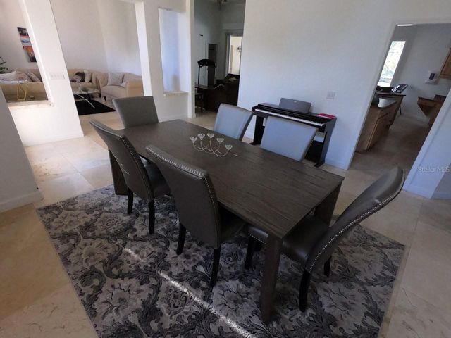 8125 COURTLEIGH, Orlando, FL 32835