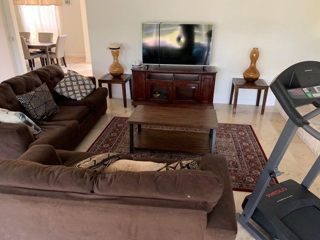 8125 COURTLEIGH, Orlando, FL 32835