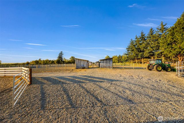 504 E Smith Road, Bellingham, WA 98226