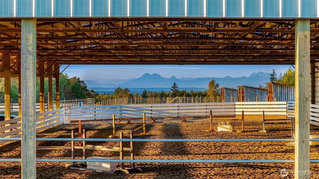 504 E Smith Road, Bellingham, WA 98226