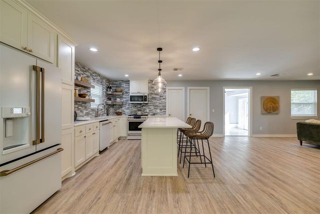 2405 NW 59th Street, Oklahoma City, OK 73112