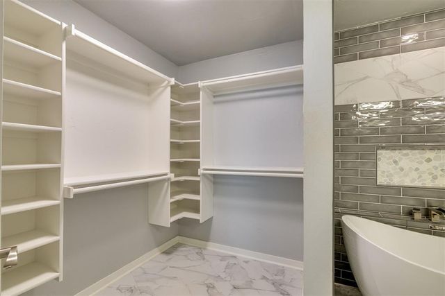 2405 NW 59th Street, Oklahoma City, OK 73112