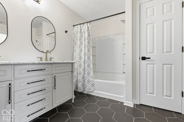 16964 Brigg Court, Westfield, IN 46074