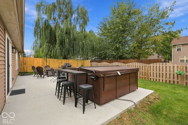 16964 Brigg Court, Westfield, IN 46074