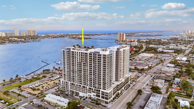 220 Lake Shore Drive 815, West Palm Beach, FL 33403