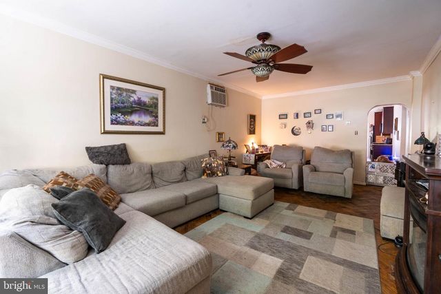 222 CHRISTIAN ST, Philadelphia, PA 19147