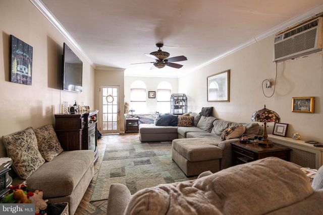 222 CHRISTIAN ST, Philadelphia, PA 19147