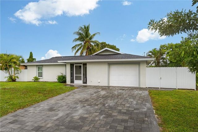 5170 19th CT SW, Naples, FL 34116