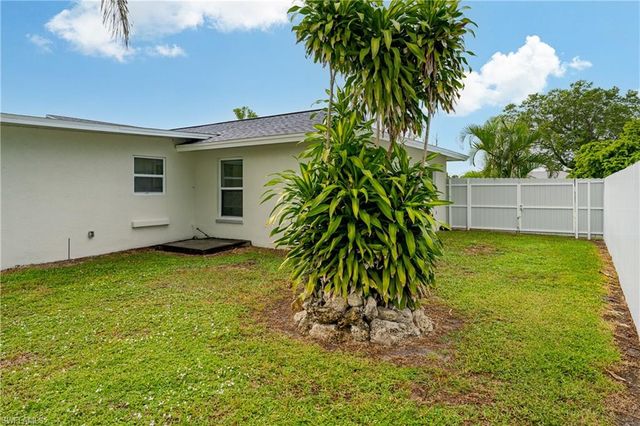 5170 19th CT SW, Naples, FL 34116