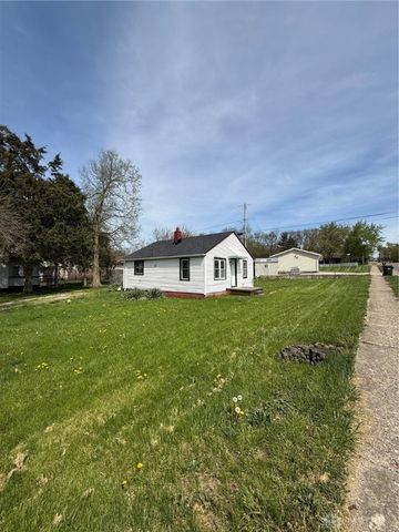 415 W Dayton Yellow Springs Road, Fairborn, OH 45324