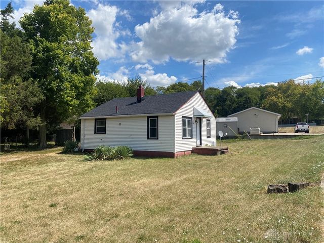 415 W Dayton Yellow Springs Road, Fairborn, OH 45324