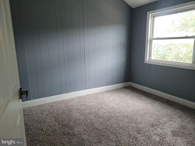 833 ARNCLIFFE RD, Baltimore, MD 21221