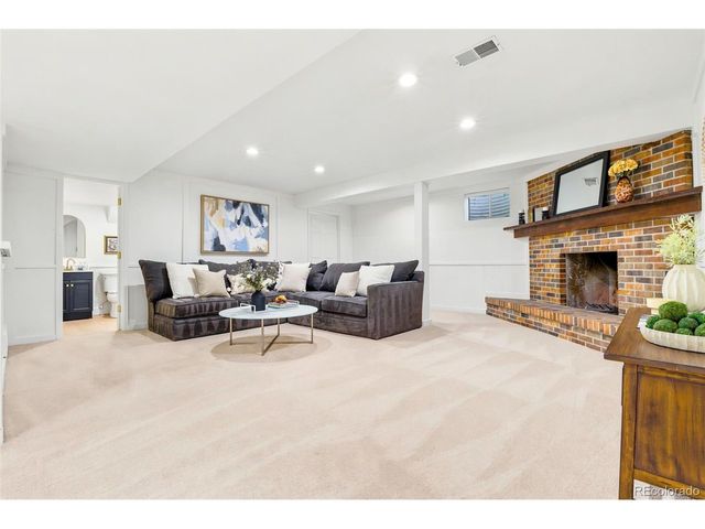 4952 W Lake Pl, Littleton, CO 80123