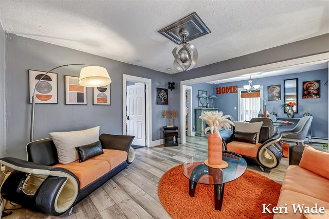 1099 Aurora Avenue, Muskegon, MI 49442