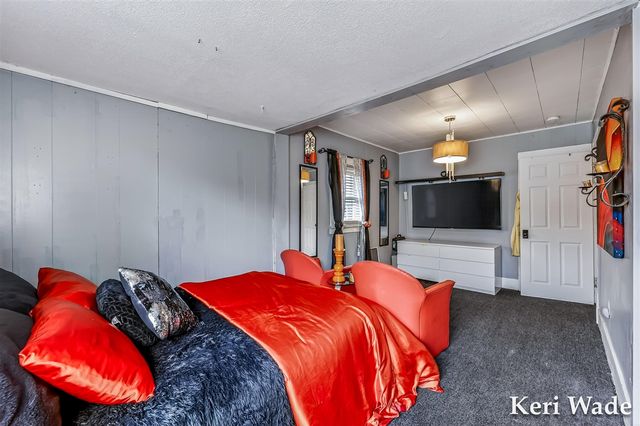 1099 Aurora Avenue, Muskegon, MI 49442