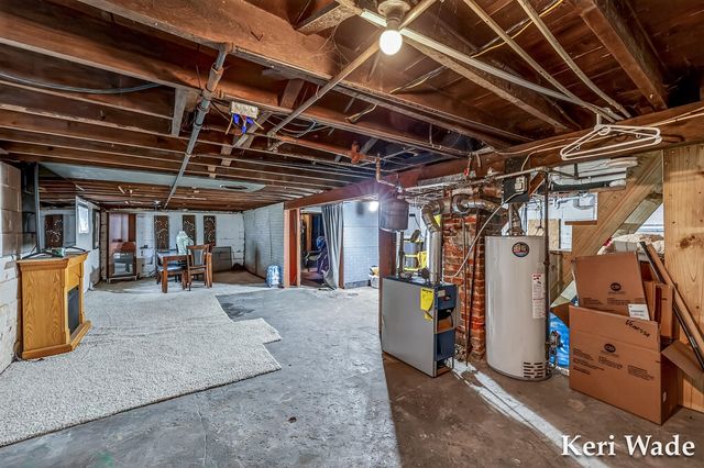 1099 Aurora Avenue, Muskegon, MI 49442