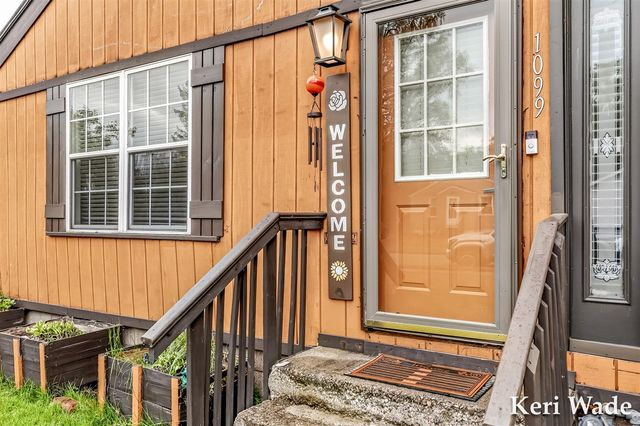 1099 Aurora Avenue, Muskegon, MI 49442