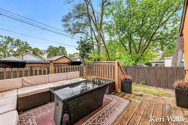 1099 Aurora Avenue, Muskegon, MI 49442