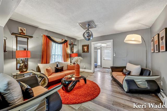 1099 Aurora Avenue, Muskegon, MI 49442