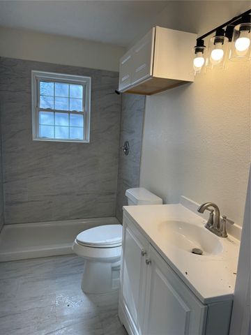 214 E Acheson Street, Denison, TX 75021