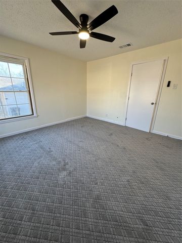 214 E Acheson Street, Denison, TX 75021