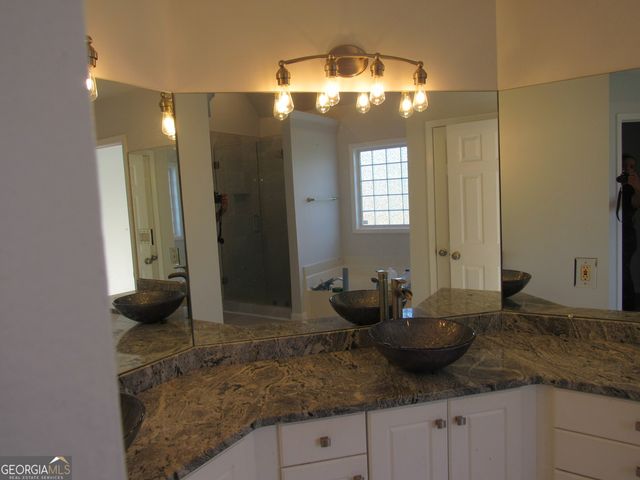 305 Sunderland Circle, Fayetteville, GA 30215