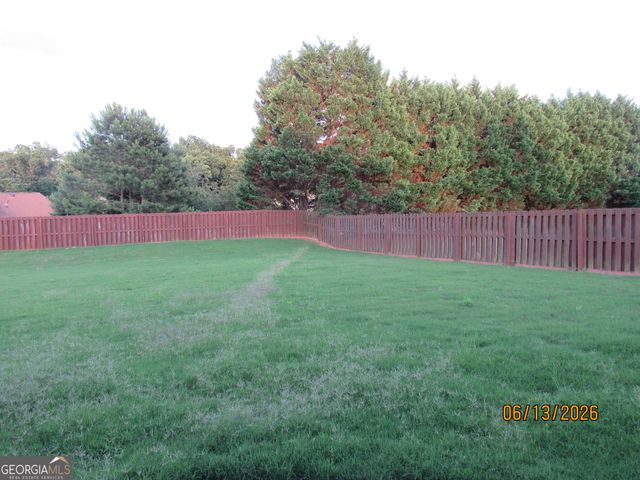 305 Sunderland Circle, Fayetteville, GA 30215