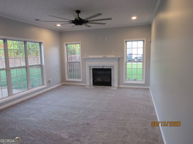 305 Sunderland Circle, Fayetteville, GA 30215