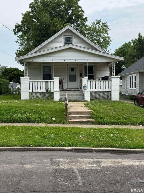 1207 W MCCLURE Avenue, Peoria, IL 61604
