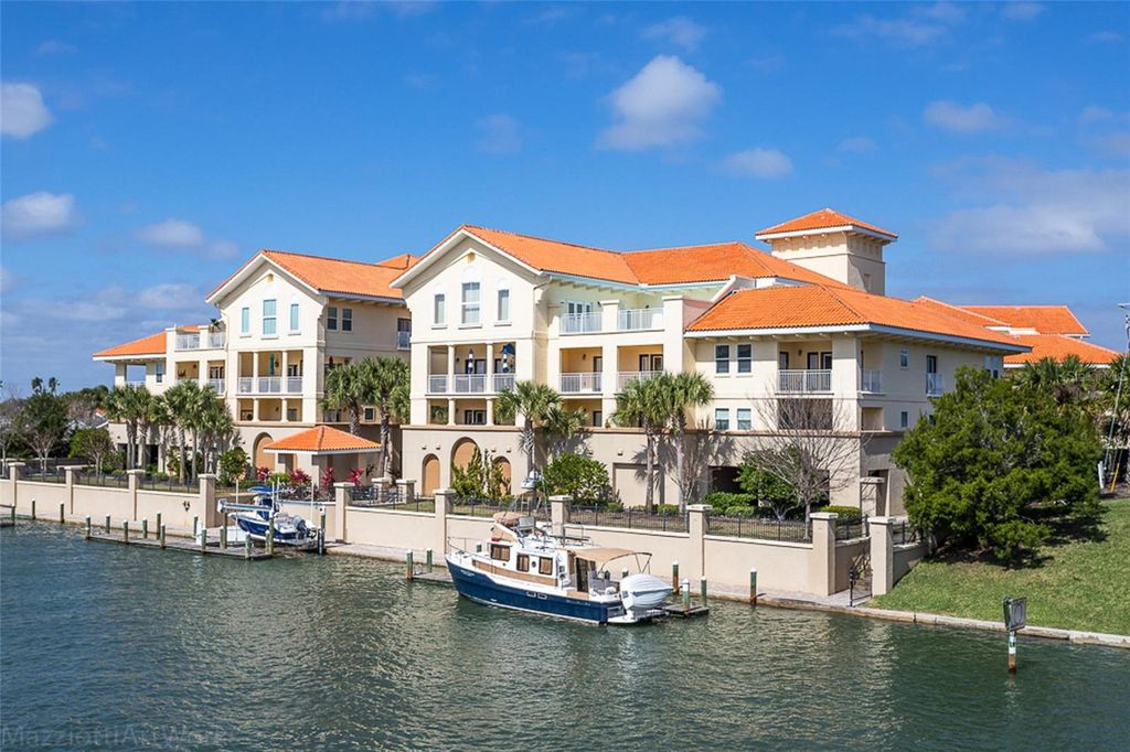 300 BELLA HARBOR COURT 101, Palm Coast, FL 32137