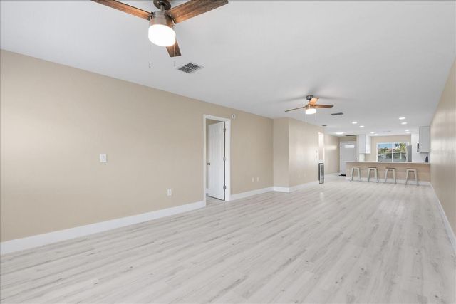 19029 US HIGHWAY 19 N 21E, Clearwater, FL 33764