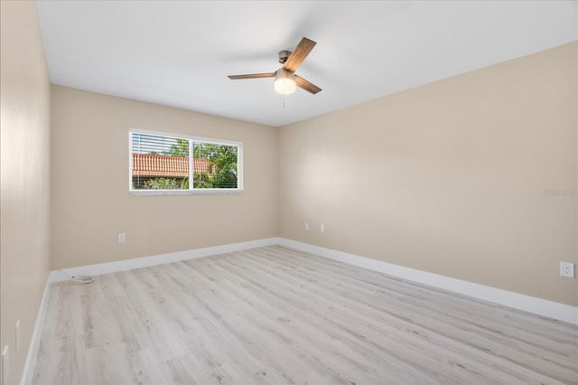 19029 US HIGHWAY 19 N 21E, Clearwater, FL 33764